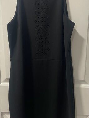 Banana Republic Black Sleeveless Dress with Laser-Cut Design - Size 12